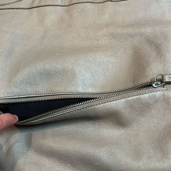 Foley + Corinna Disco City Convertible Tote disco city crossbody beige/taupe - Picture 4 of 9